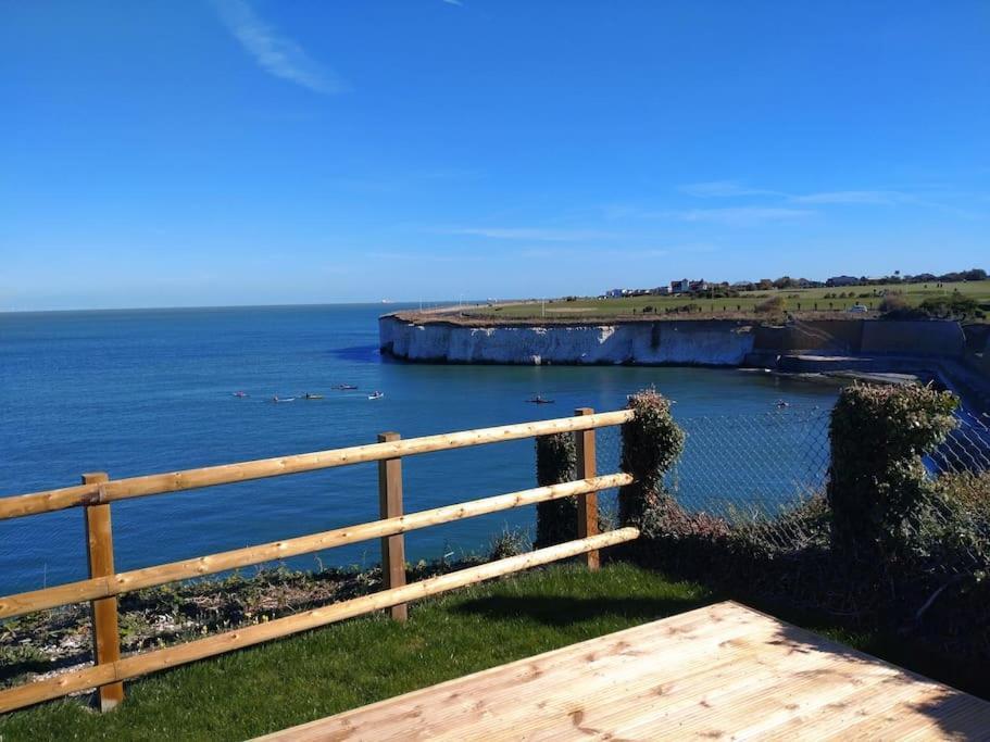 Spring Tide Cliff Top Glamping Pod With Direct Sea Views Birchington-on-Sea Kültér fotó